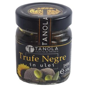 Details of summer truffle slices in oil